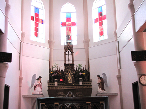 楠原教会の祭壇