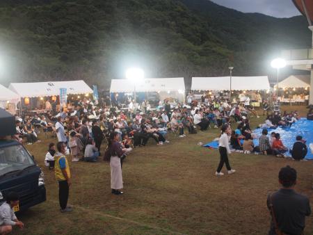 三井楽わっかもん祭り会場の様子