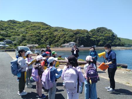 奈留こどもガイド現地学習1