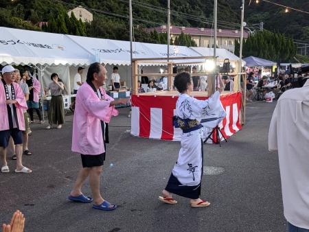 荒川温泉湯の浜納涼祭_盆踊り