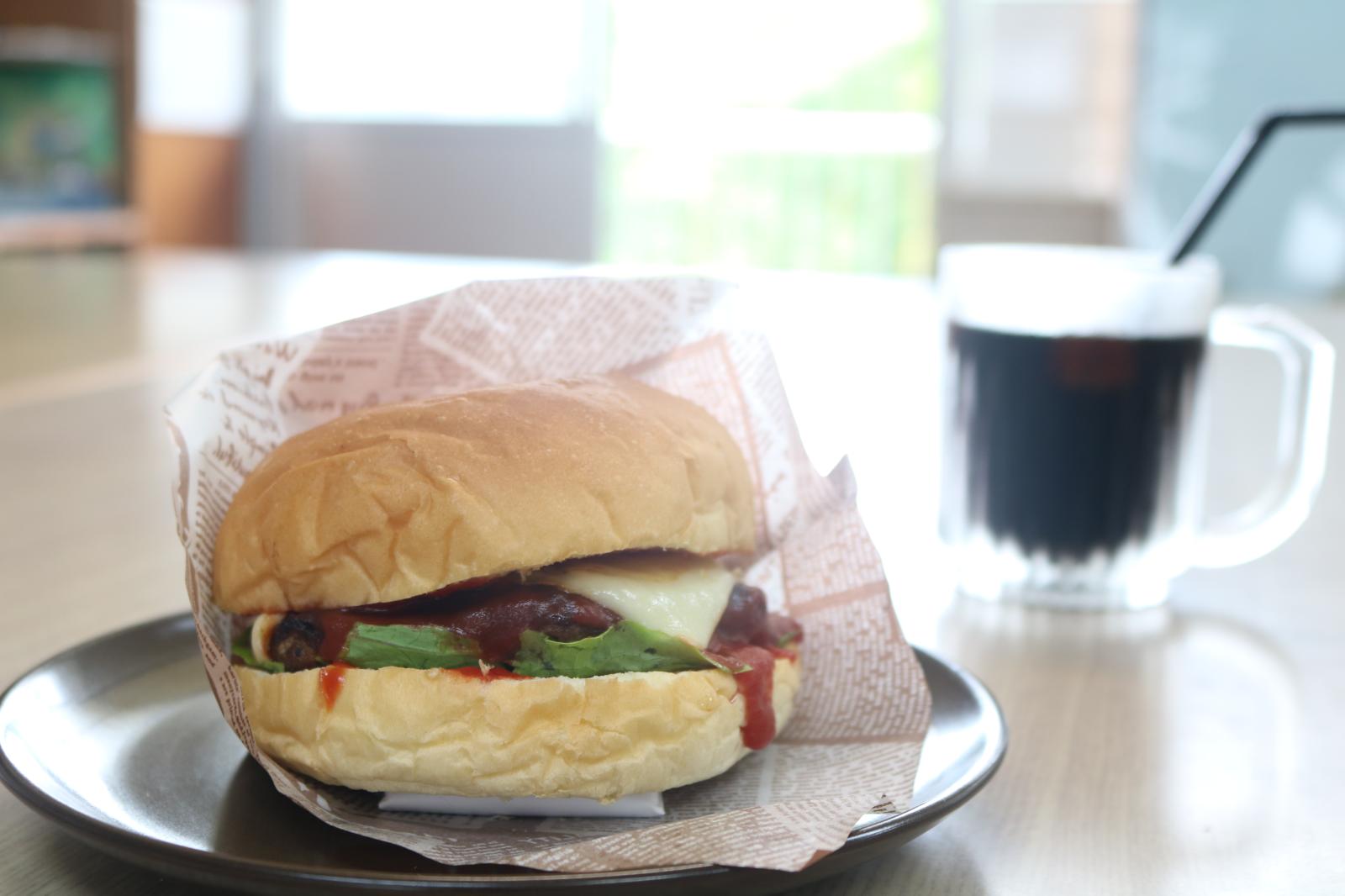 五地層ジビエバーガー