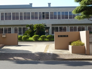 長崎地方裁判所五島支部の外観