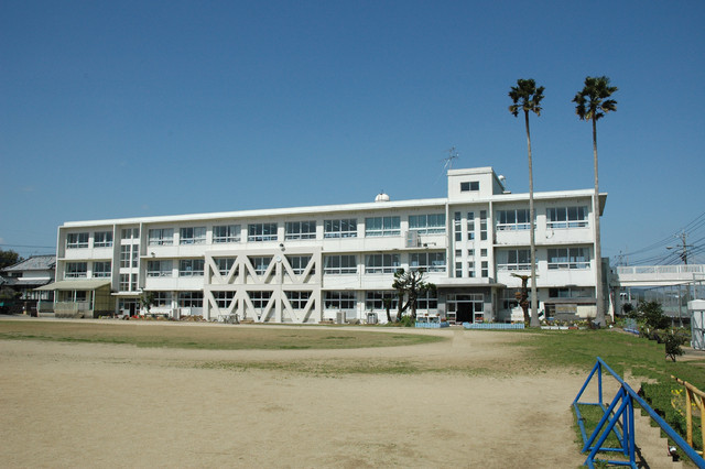 五島市立 本山小学校の画像