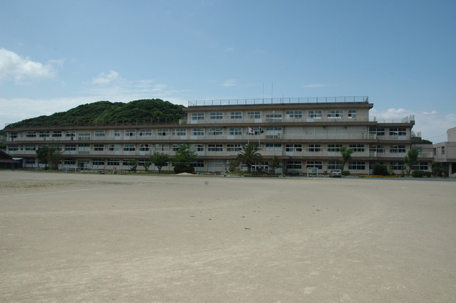 五島市立 奈留小・中学校の画像