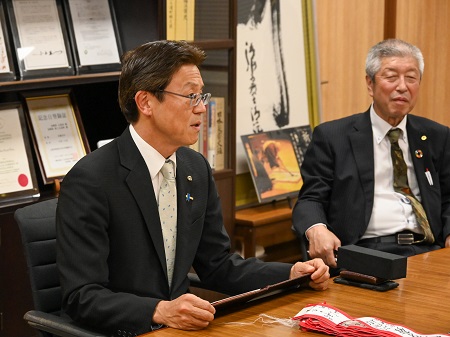 福江武道館柔道部表敬訪問