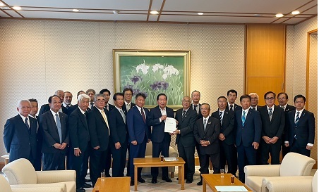 有人国境離島法改正・延長要望活動2