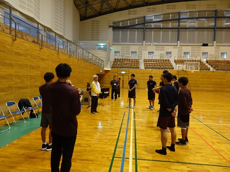 プロバスケットボールチーム「越谷アルファーズ」五島合宿に伴う市長歓迎のあいさつ