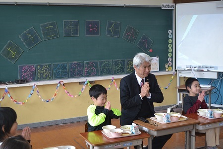 学校給食訪問1