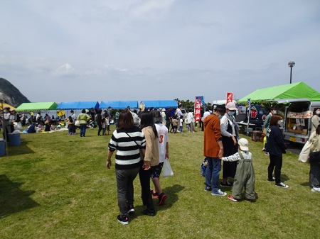 魚津ヶ崎菜の花まつり1