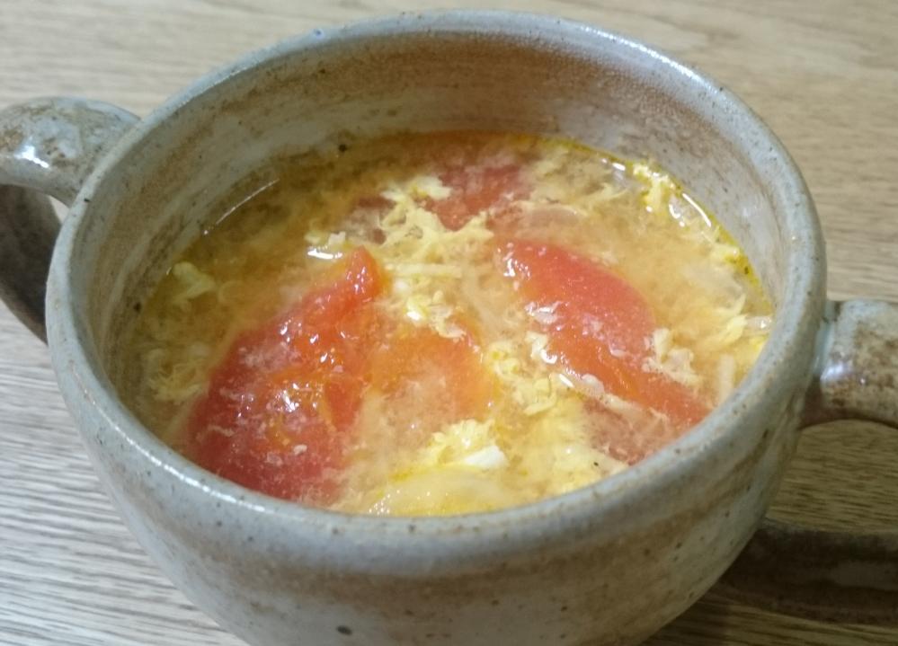 卵とトマトのスープの写真