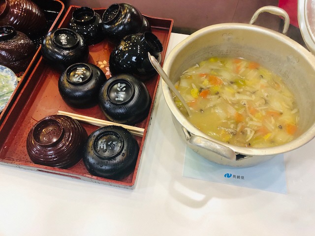 試食用の味噌汁