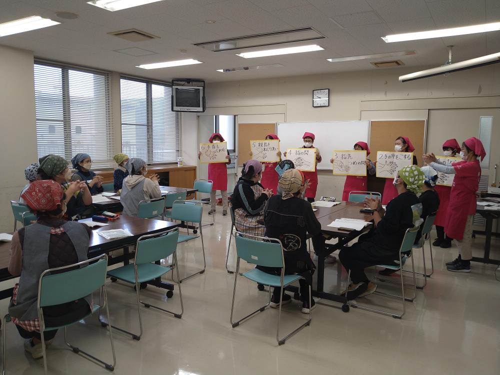 郷土料理講習会講話の様子