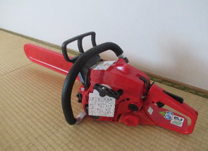 購入した備品:エンジンチェーンソー