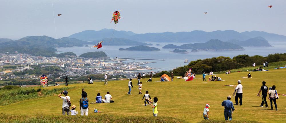 鬼岳バラモン凧揚げ2.JPG