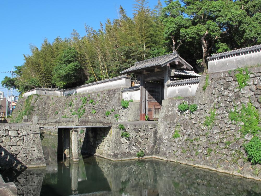 福江城蹴出門の画像